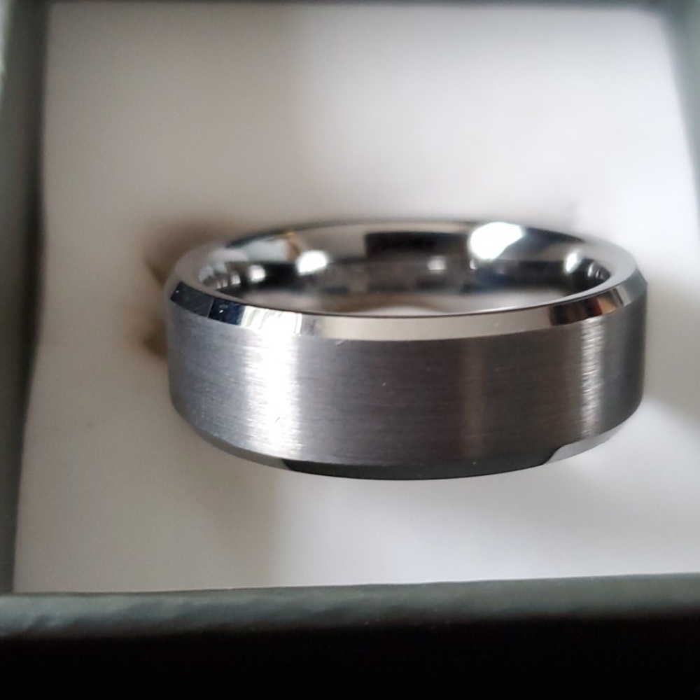 Tungsten ring